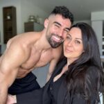 Alicia « Shanna » Kress Instagram - J’ai retrouvé ma famille ❤️ Après plus de 2 semaines sans les amours de ma vie je suis enfin rentré à la maison ! Évidement j’ai gardé le masque avec mon fils pour ne pas prendre trop de risque au départ.. On est heureux de tout vous expliquer et vous partager à travers notre dernière vidéo que vous retrouverez en lien dans notre bio Instagram 👍🏻 Merci pour votre soutien les amis ! Merci pour votre amour 🫶 #amour #famille #myloves #couplelove