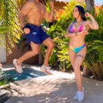 Alicia « Shanna » Kress Instagram - 🥵 L’ÉTÉ VA ÊTRE CHAUD ! Du débutant au confirmé, si tu cherches une source de motivation pour te sentir bien dans corps ... TU ES AU BON ENDROIT 🤩 Notre programme est accessible à toutes avec l’option ALTERNATIVE sans saut que tu retrouveras dans CHAQUE séance 😉 Grâce à nos séances 20 min intense spécial Summer body, tu vas sécher, te muscler et être fière de toi cet été 🔥 ✊ Passe à l’action pour préparer ton summer body avec nous : rdv sur www.fitnesscamp.fr pour profiter de l’offre de lancement 🚀 À toi de jouer 👉 envoie-nous ta vidéo du challenge en DM ou identifie-nous 💪