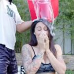 Alicia « Shanna » Kress Instagram - Nouvelle vidéo YouTube dispo Les pires gages 🥵😂 A votre avis qui a gagné ?! Mon cheri ou moi ? Lien dans notre bio