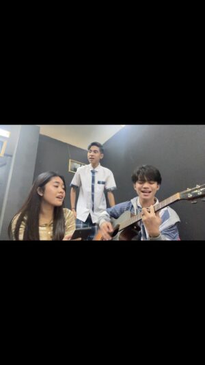 Alifa Lubis Instagram - JANUARI x MESIN WAKTU …