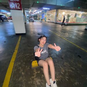 Alifa Lubis Instagram - Rugi dong ? Yang bener aje