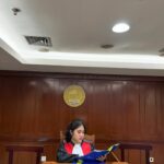 Alifa Lubis Instagram - Mau jdi pembawa berita aja,biar bisa mengabarkan bahwa hati ku sedang tidak baik baik saja eakkkk