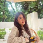 Alifa Lubis Instagram - Kalian tim bubur di aduk atau tim Diem dieman sampe asing ?