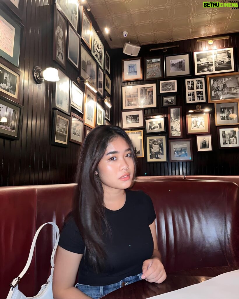 Alifa Lubis Instagram - Apa yaa