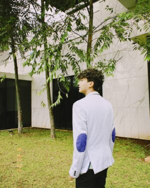 Alifa Lubis Instagram - Opet dan geal geol 😒
Nonton trus magic 5 yaa!!