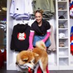 Alina Zagitova Instagram - Вчера прошла презентация моей первой коллекции одежды! 🥳 Скажу честно, это было очень волнительно, я долго подготавливала как саму коллекцию, так и презентацию🙏 Хочу сказать спасибо всем, кто поддержал меня в этот день. Для меня это очень ценно и важно🥰 Также хочу сказать слова благодарности тем, кто поддерживал меня дистанционно, у кого не получилось присутствовать. Независимо от того, что между нами есть расстояние, я всё равно чувствую вашу поддержку🙏❤️