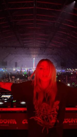 Alison Wonderland Instagram - walking on a dream into 2024

#dj #edm #techno #nye #2024 #rave