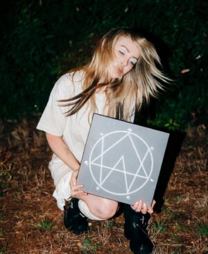 Alison Wonderland Instagram - Tomorrow 2pm PST I am dropping limited edition RUN, AWAKE & LONER vinyls in a special box set via www.FMUOASL.com. I am giving 3 box sets away. Comment your favourite AW song and like this post to enter! I’ll announce winners tomorrow