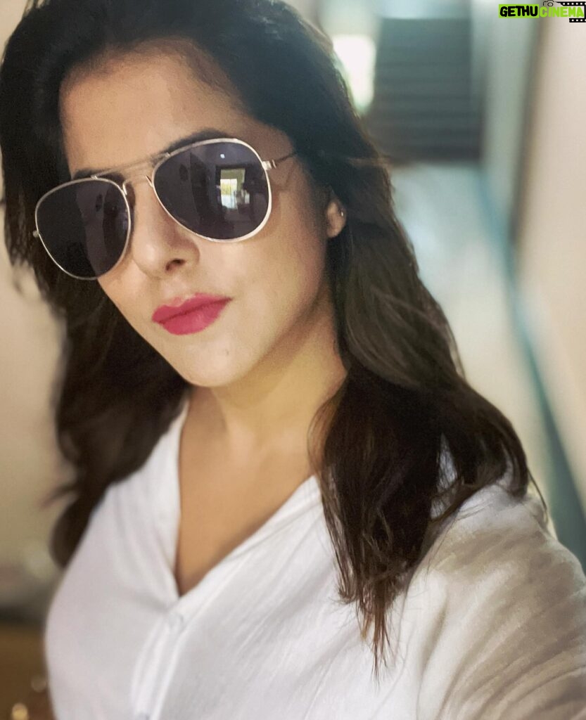 Alivia Sarkar Instagram - A Mandatory post-birthday selfie…!! ☺️🙏🏻 Dhonnyobad shobai ke ♥️ Ps- post na korle reach pore jaye 🤣🤣