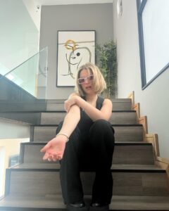Allie Sherlock Instagram - Live love laugh music
