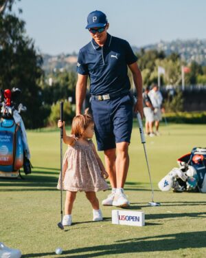 Allison Stokke Instagram - dada 💙