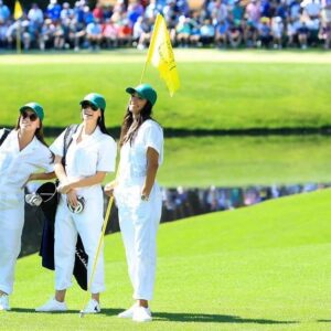 Allison Stokke Instagram - What a week. 
What a squad. 😎💚
@themasters