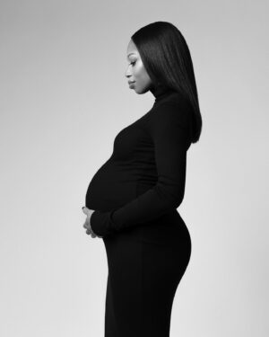 Allyson Felix Instagram - This pregnancy has been healing✨

Five years ago I was hiding my pregnancy, training in the dark and rarely leaving the house in hopes of securing a new contract, so I wouldn’t have to choose between motherhood and the profession I loved. I felt robbed of the experience. Today, I’m living this pregnancy out loud, experiencing joy and building @bysaysh because of the dark times I went through. I’m witnessing incredible mom athletes thriving in the midst of their professional careers and I see a shift in the culture. It’s mind blowing to see how far things have come in 5 years. Onward🤍