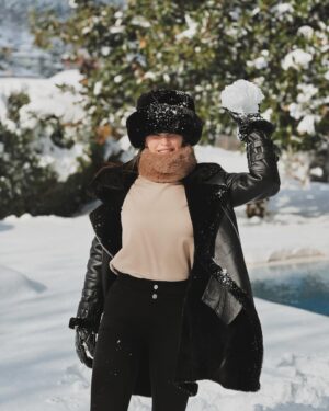 Almeda Abazi Instagram - ❄️dancing in the snow❄️