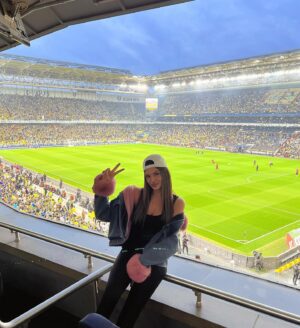 Almeda Abazi Instagram - FB - GS ⚽️ iki takima da basarilar ✌🏻🫶🏻♥️