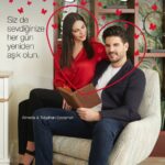 Almeda Abazi Instagram - Siz de sevdiğinize her gün yeniden aşık olun ♥️ 14 Şubat’a özel Kelebek Mobilya reklamımız yayında 🦋