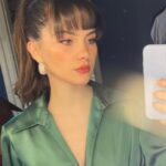 Almila Ada Instagram - Me and my random moods! 💁🏼‍♀️🎞️💕
