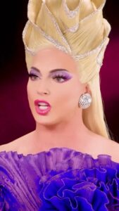 Alyssa Edwards Instagram - Now What In The Name Of Ridiculousness Is Going On This Good Day…..Always A Dragtastic Kiki with @thebiancadelrio @rupaulsdragrace The PitStop! CONGRATS ON THE 200th Episode @worldofwonder #Dragrace #DancingQueen #Drag #Queen