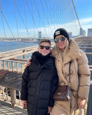Amélie Neten Instagram - Nous 2 ❤️ Il n’y a pas de mots pour décrire à quel point je t’aime ❤️