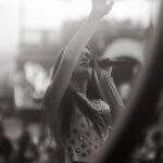 Amaia Romero Instagram - la gira de este verano está siento preciosa🥹💕 muchas gracias a toda mi people diseño de vestuario: @verycut3 fotos: @neelastica estilismo: @gooroo.gooroo escenografía: @eevgzz coreografía: @ouinaohr maquillaje: @ricardocalerov @vicentguijarro 🫂🫂🫂