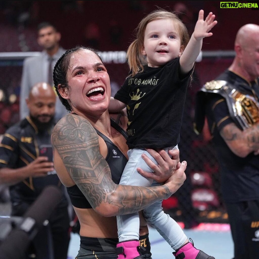Amanda Nunes Instagram - The fault that I couldn’t figure out in life was fulfilled the second you were born. After achieving all my goals,I found my real purpose when you came along. I can’t wait for you to tell Hazel about it one day. 💕 O amor que faltava em minha vida! obrigada filha pela felicidade q vc trouxe para nossas vidas. #teamo #iloveyou #andstill