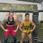 Amanda Nunes Instagram - 15 dias e contando para a batalha épica! Iasmin Lucindo vs Karolina Kowalkiewicz. 🦁💥 No octógono, o leão rugiu e a caçada começou! Dia 04 de maio é guerra! I’m ready! Treinão com aquela que sou muito fã @amanda_leoa 🥊