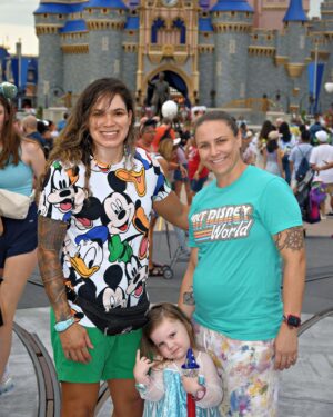 Amanda Nunes Instagram - I can’t wait for us to be 4. 👩‍👩‍👧‍👧 Em breve seremos 4. #happiestplace #disneyworld