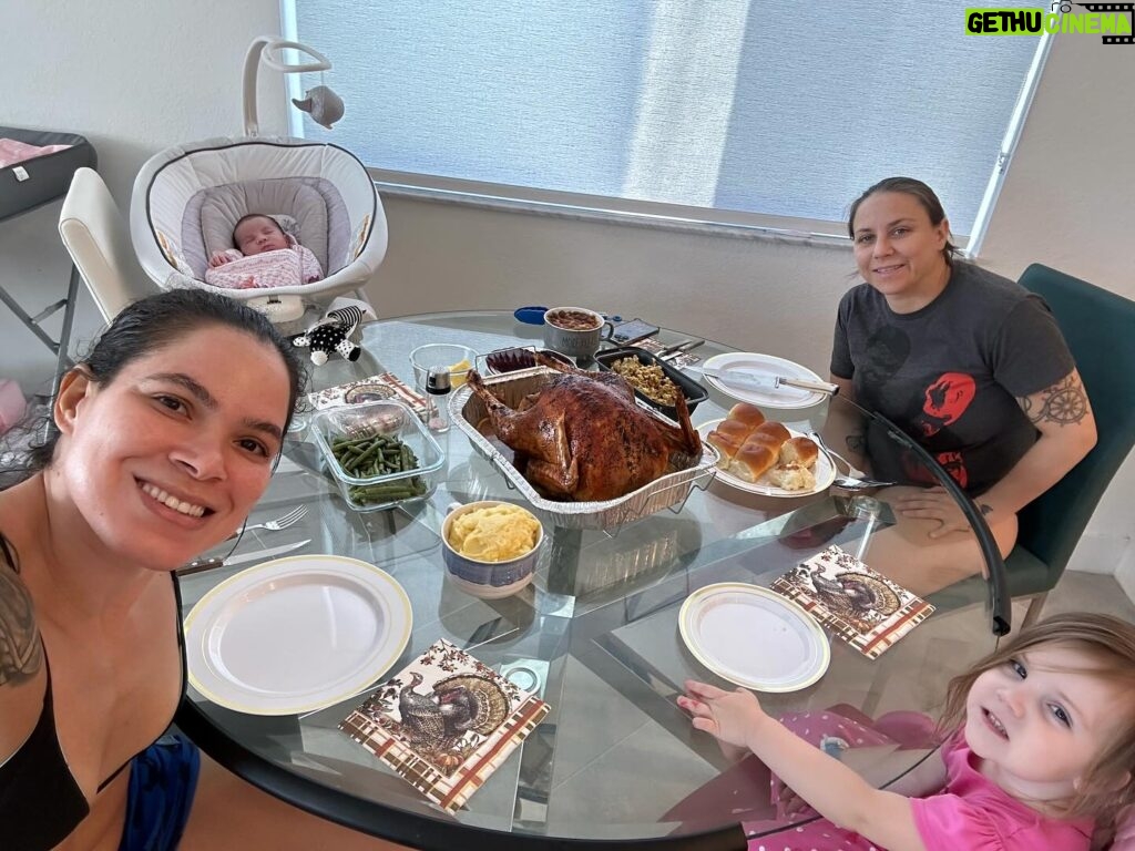 Amanda Nunes Instagram - Happy thanksgiving everyone 🦃