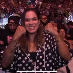 Amanda Nunes Instagram - 🦁🫶🏼 #AndStIll. 🇧🇷