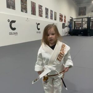 Amanda Nunes Instagram - Ossssss Ela falou 👉🏼 ( eu sou campeã igual a mamãe )