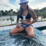 Amanda Nunes Instagram - In between training with the best! @celsiusofficial #CELSIUSBrandPartner #CELSIUSLiveFit