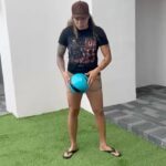 Amanda Nunes Instagram - Missing soccer? Be sure to tune-in to the @PremierLeague Festive Fixtures now through Jan 5th with 30 matches over just 11 days! @PLinUSA @NBCSports @NBCSportsSoccer #PremierLeague #NBCSports #FestiveFixtures #MyPLMorning #Ad