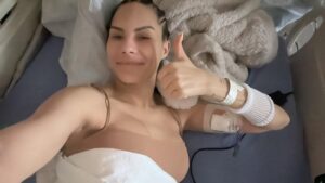 Amanza Smith Instagram - Hey guys! Updating all here. I’ll be going in for my second surgery in the next few hours. Part of my spine has completely deteriorated due to the infection and I’ll be getting a new vertebrae and a couple of screws and rods in my spine to replace what has been eaten away from the bacteria.  This is my short caption version of the entire explanation but it’s enough to let you all know the gist of it all. I am in good spirits and positive that I will come out 💯 percent after healing ❤️‍🩹 in 3/4 months. Life is a journey. This is just another part of my already very colorful story and I’m going to use it to inspire others to keep pushing through! Thanking you all in advance for the well wishes, thoughts and prayers. I’ll see you all for an update very soon once the surgery is complete and I’m feeling social media friendly. ❤️‍🩹♥️🙏🏽