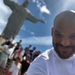 Amaury Nolasco Instagram - OBRIGADO BRASIL 🇧🇷 🙏🏾 ❤️#whereinthewolrdisamaury #newfriends #carioca