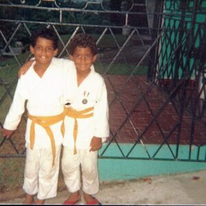 Amaury Nolasco Instagram - You always laugh at my jokes even when they are not funny. You are always there to listen to my problems. You celebrate my triumphs just like if they were yours. Your love is unconditional. And for this I thank God everyday for blessing me with a brother like you.
I want to tell the whole world is your birthday. And scream how much I LOVE YOU ❤️ 
Happy Birthday papá ... @nolaskeinn 
#como es? #coin #cohete🚀 #aahaha