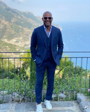 Amaury Nolasco Instagram - Sorry for the ugly view 😝😍 @thebespokeclubusa 
#whereinthewolrdisamaury