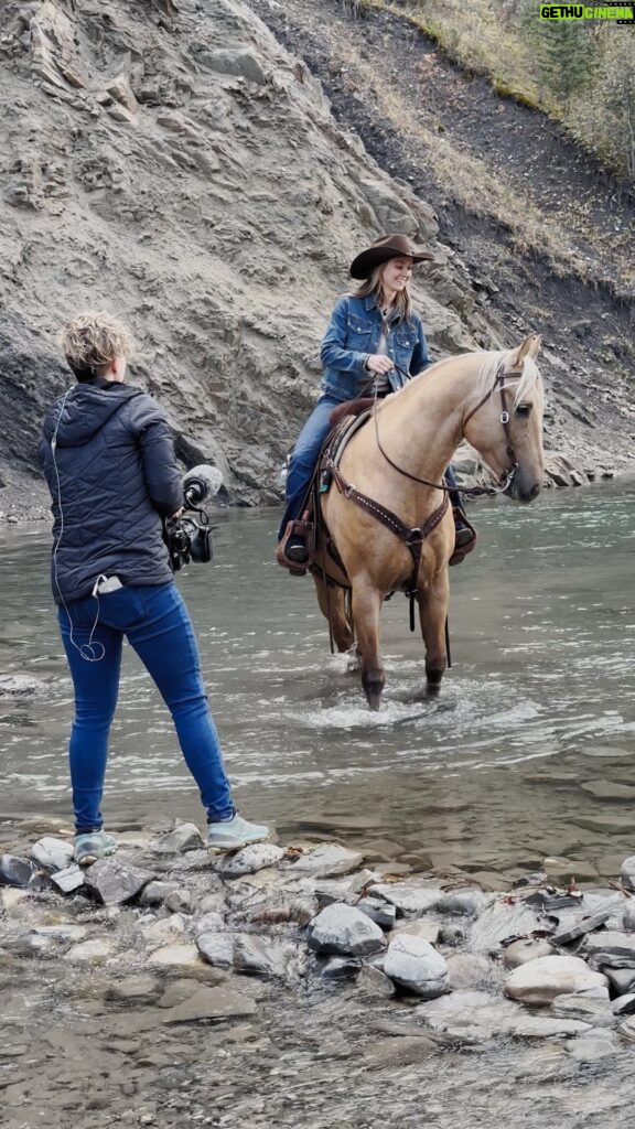 Amber Marshall Instagram - Can you relate? For more exclusive content from the @rescuedheartsfilm documentary featuring Amber Marshall of the hit TV show Heartland, watch our 20-minute sneak preview for FREE until April 15th. Tickets are available now at rescuedheartsfilm.com. Subscribe on our website for exclusive updates, upcoming events, and film release announcements! Follow the journey on IG @amber_marshall_farm, @official_heartlandoncbc, and @rescuedheartsfilm #RescuedHeartsFilm #Documentary #BehindTheScenes #AmberUnscripted #AmbersHorseCruz #AmbersHorseHawk #Heartland #Nature #Calgary #Alberta #AmberMarshall