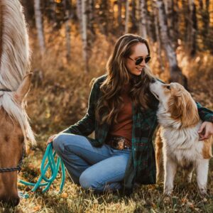 Amber Marshall Instagram - 💌 Newsletter Alert!…. Lots to update you on, and a brand new Rambling Rides video to roll with it. 🥰 If you don’t get my newsletter you can still watch the video on YouTube! Link in bio! 

📸 credit: @alexandriarowley #AmbersDogAutumn