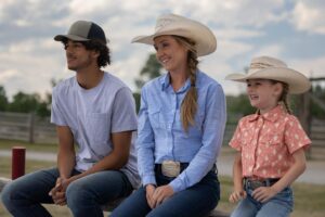 Amber Marshall Instagram - Only a few episodes remaining for Season 17! Tune in TONIGHT for another great one. Here are a few sneak peek photos… 😊