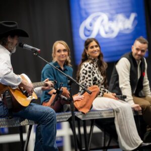 Amber Marshall Instagram - We had such a great time in Toronto this past weekend at @theRoyalFair ! 

Thank you to everyone who was a part of it. It always feels good to be back in the province that raised me. 

It has been a busy few weeks, but I’m headed back home to Alberta today, and looking forward to some R&R on the ranch with Shawn and our critters. 😊

📸‘s by: John Steadman and Ben Radvanyi