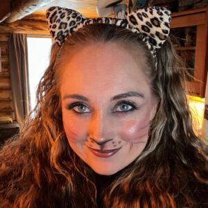 Amber Marshall Instagram - 👻 It’s that time of year when you can go out dressed like a cat, and no one asks if you are doing okay… 🐱 

Also… Amy Fleming showed up at the same party!! (See photo #2) 😅

#Halloween #DressUp #HappyHalloween