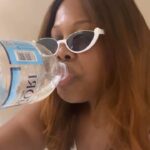 Amber Riley Instagram - Story time: So I’m in Greece working but you guys KNOW I don’t play about my mental health. So I made my appointment to see my life coach. Obvi I had to do it late at night because I am 10 hours ahead of LA. Well…😂😂😂😂 I had a day off and I had such an awesome day we kicked back and had cocktails 🤦🏾‍♀️😂 I COMPLETELY forgot about the session, I had to run back to the hotel to sober up! EMBARRASSING 😂 I told on myself immediately because I am a good actor but I’m not THAT good! It was a great session tho, but y’all, do not go to therapy or life coaching DRUNK. You will SPILL YOUR GUTS, also you wanna be present for your session. I sobered up as we talked tho so it was a great session and this will NEVER happen again. I only kept the session because I was not paying that cancellation fee 😂🤣 DO NOT JUDGE ME!!! love y’all! 💜