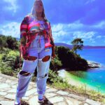 Amber Riley Instagram - Filming in Greece. Sometimes I can’t believe my life 💗🥹 Hair&📸 : @marvinzworld_ Makeup: @veechanda