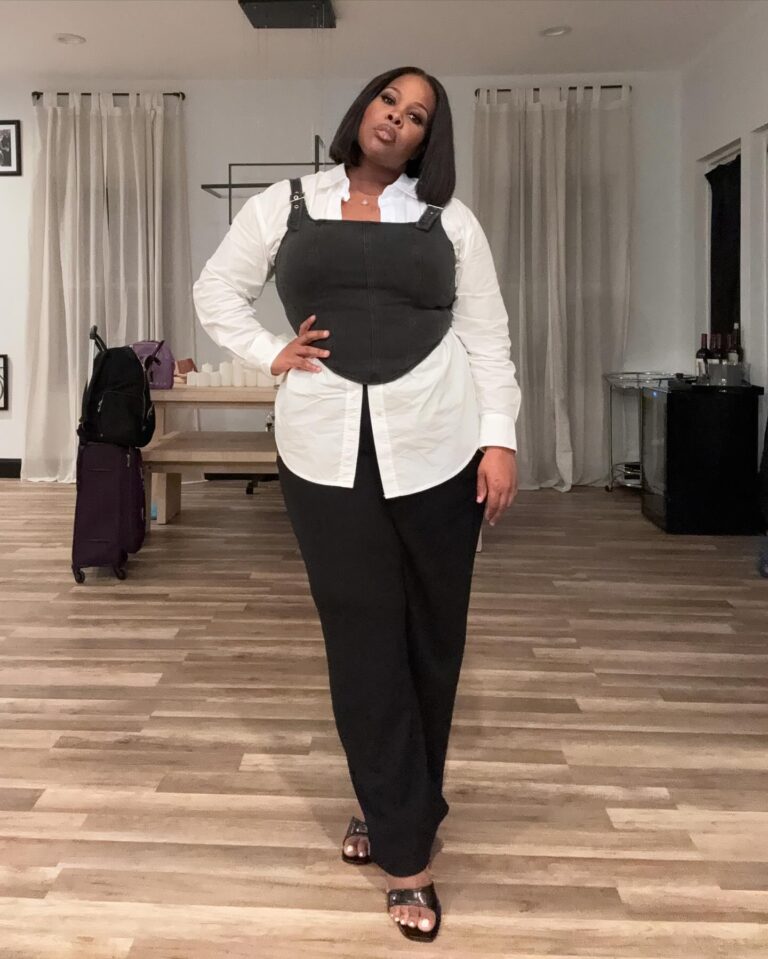 Amber Riley Instagram - Proof of Life (and Fine-ness).