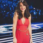 Ambra Angiolini Instagram - La chiacchiera libera ce l’ho sempre avuta già da bimba, quello che non avevo mai liberato era la voglia di essere quello che decido io. Togliere dalla mia esistenza la frase “ gabbia “ dello “ Stai meglio con “ oppure “ Mai piu i capelli, il vestito l, i chili, le scarpe , i carboidrati, il verde…” La libertà è spazio d’incidenza dove tu puoi incidere, sei libero ” ( Gaber- Luporini) Grazie ai miei collaboratori e amici che ogni lunedì disegnano un’altra mia “ inquilina” senza orari e senza cattivo umore @gra69 che mi “ riconosce “ sempre e mi ama tantissimo @patrizia.delcuratolo che è la persona più disponibile e gentile del cosmo @susanna_ausoni per le visioni da indossare … parecchio #amore e non finirà qui… #styleinprogress @xfactoritalia @skyitalia