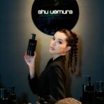 Amelia Henderson Instagram - oil i need 🖤 new new #BlackOil @shuuemura #ShuUemuraMY
