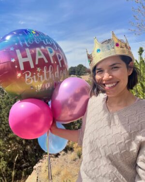 America Ferrera Instagram - 🎉It’s my 40th birthday today!! I feel gratitude, gratitude, and more gratitude for all the love I get to give and receive, for my alive body, and for the rights I have to freely express myself through my art and voice. 

This year, my birthday wish is for my loved ones, and yours, to thrive in healthy and strong democracies. So I’m making a donation to @democracydocket - the leading digital news platform that reports on the latest threats to US democracy, elections and voting rights.  As we head into one of the most important elections of our lives here in the US, it’s more important than ever to know about the daily fights inside and outside our courts to preserve free and fair elections! Please join me by adding any amount to my donation at democracydocket.com/america-ferrera/ or by signing up for their newsletter and staying informed this election season. (Link in bio) 

All my love and gratitude for the well wishes and light you send my way! #40 #Birthday💕