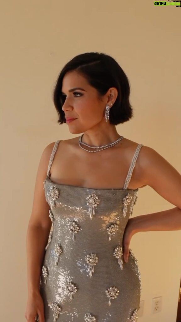 America Ferrera Instagram - Thank you to the whole glam squad for a sparkly and beautiful night at the Golden Globes 🪩!! @karlawelchstylist @carolagmakeup @hairbyaviva @dolcegabbana @harrywinston @jamiespradley @eriishizu