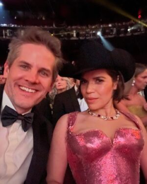 America Ferrera Instagram - Oh I’m sorry did you think I was gonna go to the Oscars and not take a million selfies? Part 1  #fangirl @theacademy