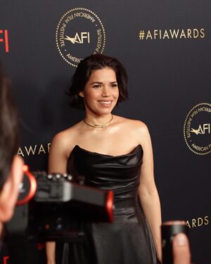 America Ferrera Instagram - Leather at the Luncheon 🖤
Celebrating BARBIE at the #AFIawards #Top10FilmList #2023 

@karlawelchstylist 
@hairbyaviva 
@carolagmakeup
